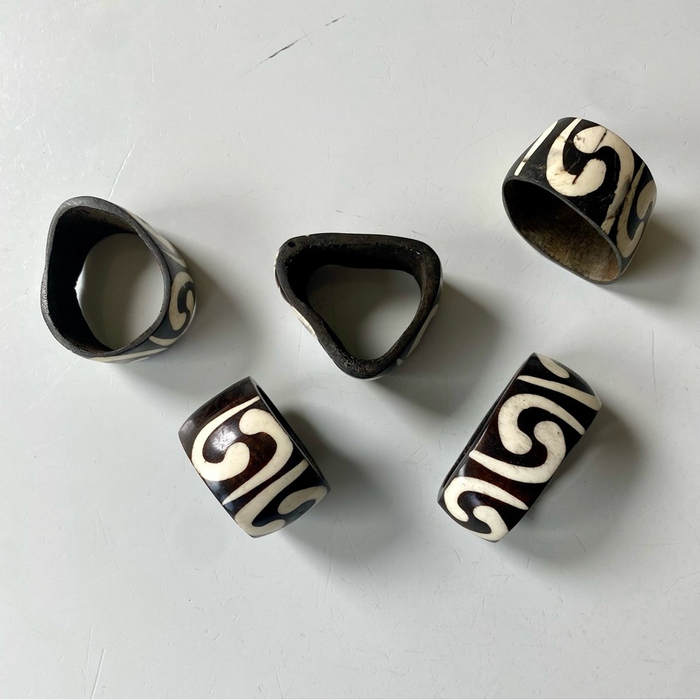 African, handmade bone batik napkin rings - new